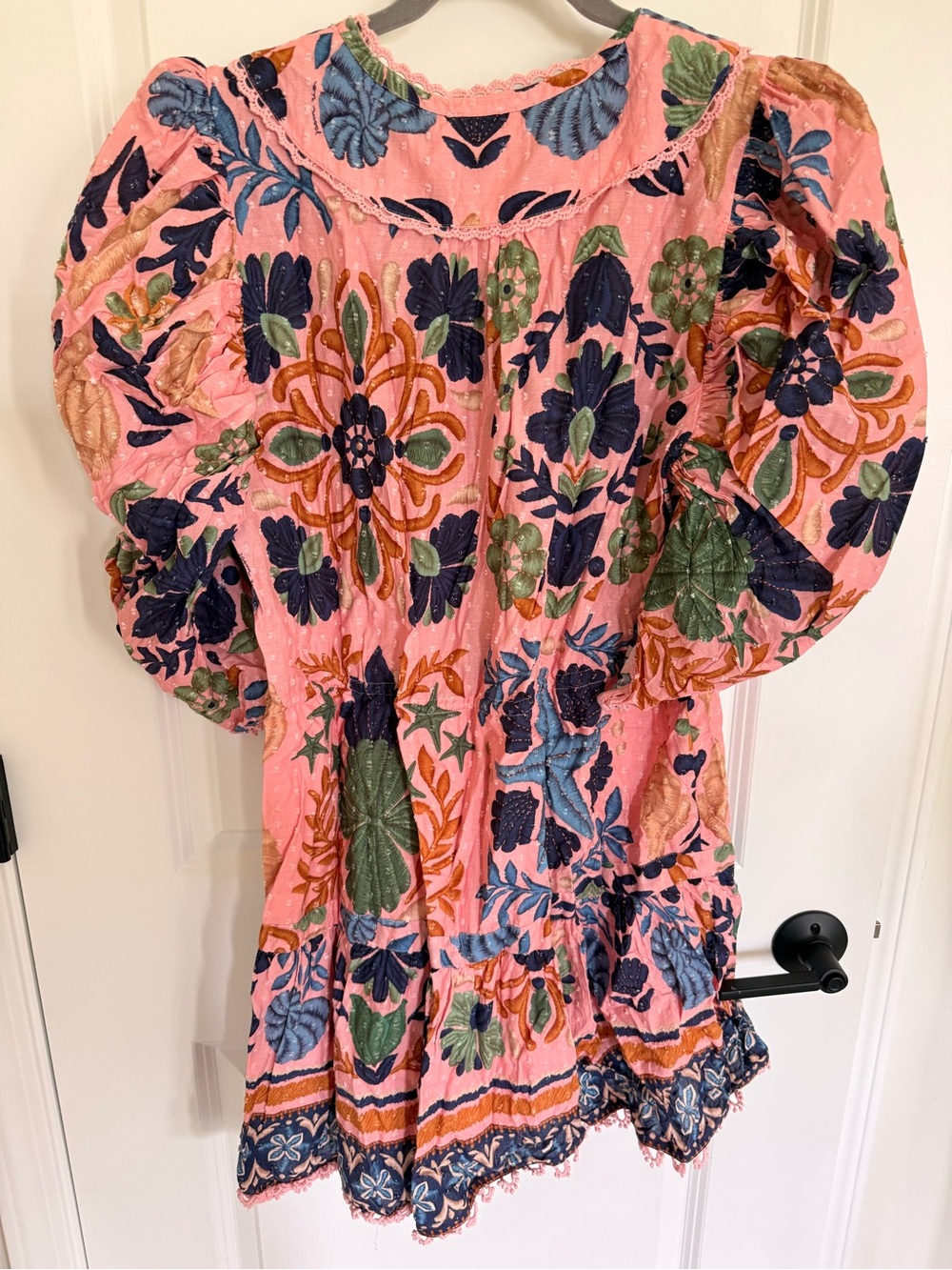 FARM Rio Pink Floral Embroidered Puff-Sleeve Mini Dress, size L - Picture 2 of 4